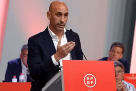 FIFA sẽ ra án phạt kịch khung với Chủ tịch Liên đoàn bóng đá Tây Ban Nha
