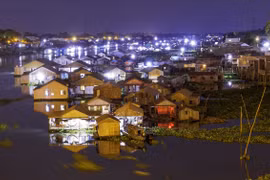 An Giang xây dựng làng bè sắc màu ngã ba sông Châu Đốc phục vụ du lịch