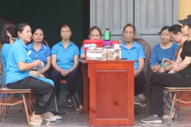 Những người phụ nữ "biến" chất thải sinh hoạt thành phân hữu cơ