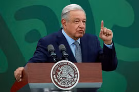 Tổng thống Mexico chỉ trích các cáo buộc hình sự với ông Trump