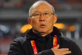 HLV Park Hang Seo và trợ lý Lee Young Jin chưa đồng ý gia nhập CLB TP HCM