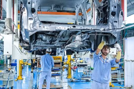 Bộ Tài chính: Gia hạn nộp thuế tiêu thụ đặc biệt ô tô sản xuất trong nước là cần thiết