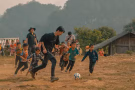 Đen vâu đem lợi nhuận từ MV 'Nấu ăn cho em' để xây trường cho các em nhỏ vùng cao