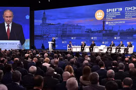 Nga cấm các nhà báo phương Tây dự Diễn đàn Kinh tế St. Petersburg