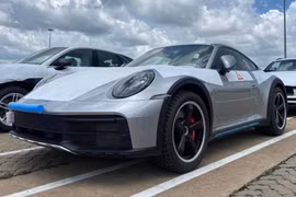 Porsche 911 phiên bản Rally đầu tiên về Việt Nam, giá gần 15,3 tỉ đồng