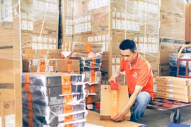 Chứng khoán 10/4: Cổ phiếu bán lẻ hưng phấn không “cứu” được VN-Index