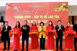 Gần 100 bức ảnh tư liệu trưng bày tại Triển lãm “Quảng Ninh-Hội tụ và lan tỏa sắc màu di sản”