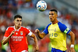 Ronaldo đá chính, Al-Nassr thua đậm Benfica