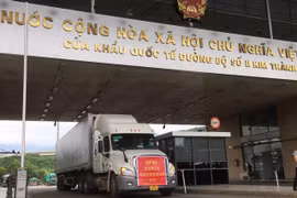 Trong dịp Tết, xuất nhập khẩu hàng hoá qua cửa khẩu Lào Cai đạt hơn 8,5 triệu đô la