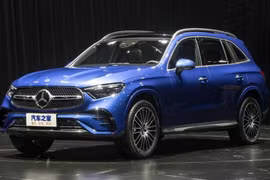 Mercedes-Benz GLC L 2023 trình làng với thiết kế rộng rãi hơn