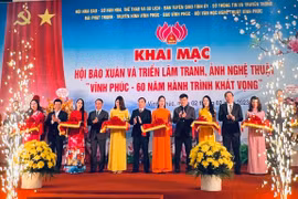 Vĩnh Phúc khai mạc Hội báo Xuân và triển lãm “Vĩnh Phúc - 60 năm hành trình khát vọng”