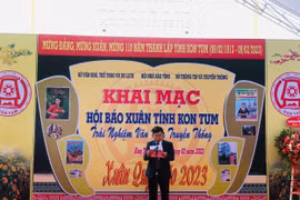 Kon Tum: Hàng trăm ấn phẩm báo chí trong ngày khai mạc hội báo Xuân Qúy Mão 2023