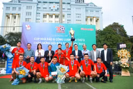 Giải bóng đá Cúp Nhà báo và Công luận: Năm tới Ban tổ chức sẽ mời thêm đội bóng báo chí địa phương