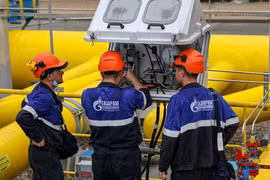 Nga bắt đầu cung cấp khí đốt cho Trung Á