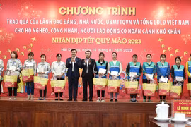 Chăm lo đời sống cho gia đình chính sách, công nhân bảo đảm mọi nhà đều được vui Xuân, đón Tết