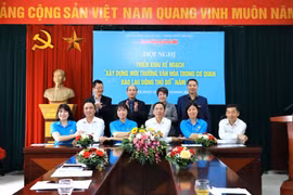 Báo Lao động Thủ đô hưởng ứng phong trào thi đua "Xây dựng môi trường văn hóa trong cơ quan báo chí”