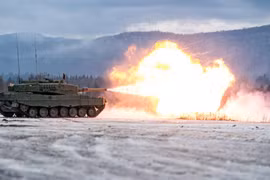 Uy lực những cỗ xe tăng Leopard 2 sắp chuyển cho Ukraine