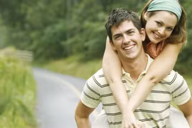 Những câu nói, status hay, hài hước về cuộc sống hôn nhân