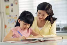 Phụ huynh nóng lòng cho con học trước khi vào lớp 1