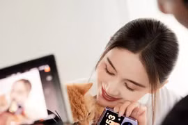Hình ảnh trên tay của Vivo X Flip