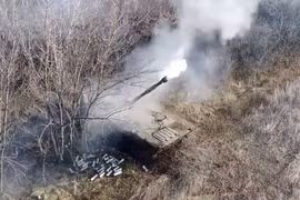 Ukraine vẫn tiếp viện cho Bakhmut, Nga đánh chặn thành công 15 tên lửa HIMARS