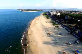 Biển Nhật Lệ sẵn sàng đón du khách