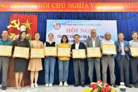 Hội Nhà báo tỉnh Quảng Nam khen thưởng nhiều hội viên có thành tích xuất sắc