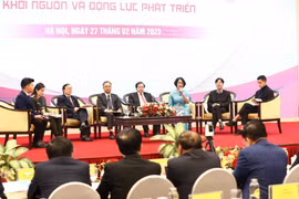 Đề xuất giải pháp chấn hưng, phát triển văn hóa dân tộc