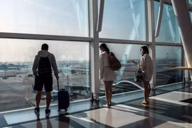 Khách du lịch sụt giảm, Trung Quốc miễn thị thực cho công dân 6 nước trong 15 ngày