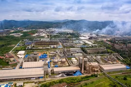 Lào Cai: Doanh nghiệp thưởng Tết cao nhất 100 triệu đồng/người, thấp nhất 200 nghìn đồng/người.