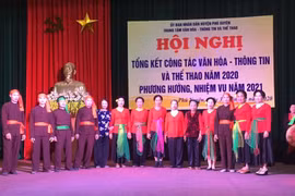“Thình thùng thình”... gia đình trống quân