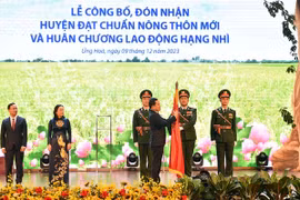 Huyện Ứng Hòa đạt chuẩn nông thôn mới, đón Huân chương Lao động hạng Nhì