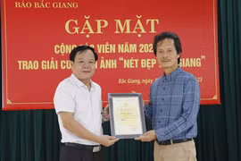 Báo Bắc Giang trao giải Cuộc thi ảnh “Nét đẹp Bắc Giang” năm 2023