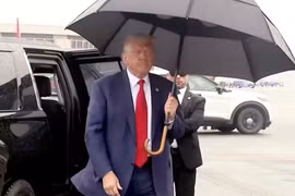 Ông Trump tuyên bố 'vô tội' trong phiên tòa buộc tội lật ngược kết quả bầu cử