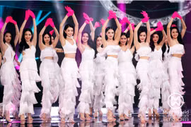 Top 45 thí sinh Miss World Vietnam 2023 trình diễn áo tắm bốc lửa
