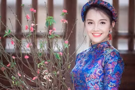 Mùng 1 Tết 2023 mặc màu gì để cả năm may mắn