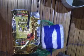 Kon Tum: Phát hiện 1kg ma túy đá trong thùng gạo