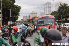 Ô tô kinh doanh vận tải vi phạm tốc độ 3 lần/ngày sẽ bị thu hồi phù hiệu
