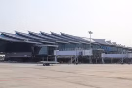 Hạ tầng hàng không chưa đáp ứng yêu cầu phát triển