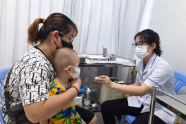 Gia tăng tình trạng trẻ nhỏ nhập viện vì không được tiêm vắc xin đúng lịch
