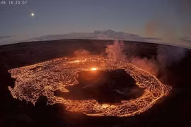 Núi lửa Kilauea ở Hawaii phun trào trở lại