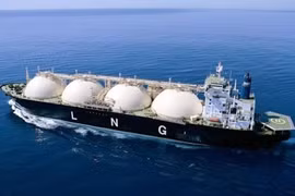 Cuộc đua giành các hợp đồng LNG dài hạn của châu Á