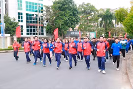 Hàng nghìn người tham dự Giải việt dã Báo Hải Dương lần thứ 30