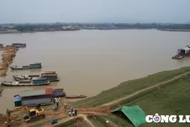 Người dân bức xúc vì hoạt động khai thác khoáng sản làm sạt lở đất đai