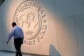 IMF thông qua gói vay 15,6 tỷ USD cho Ukraine