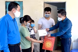 Hỗ trợ 2.000 đoàn viên, người lao động khó khăn trong Tháng Công nhân