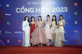 Dàn Hoa, Á hậu tuổi Teen đình đám nhà Q-Talent đổ bộ thảm đỏ Giải Cống Hiến