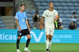 Ronaldo trở lại, Al-Nassr vẫn thua đậm 0-5 trước đại diện La Liga