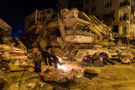 Thổ Nhĩ Kỳ và Syria lại xảy ra động đất, thêm nhiều thương vong