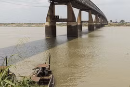 Lật thuyền đám cưới ở Nigeria, hàng trăm người thiệt mạng